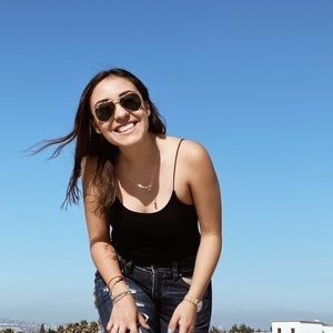 Meet your Posher, Karla